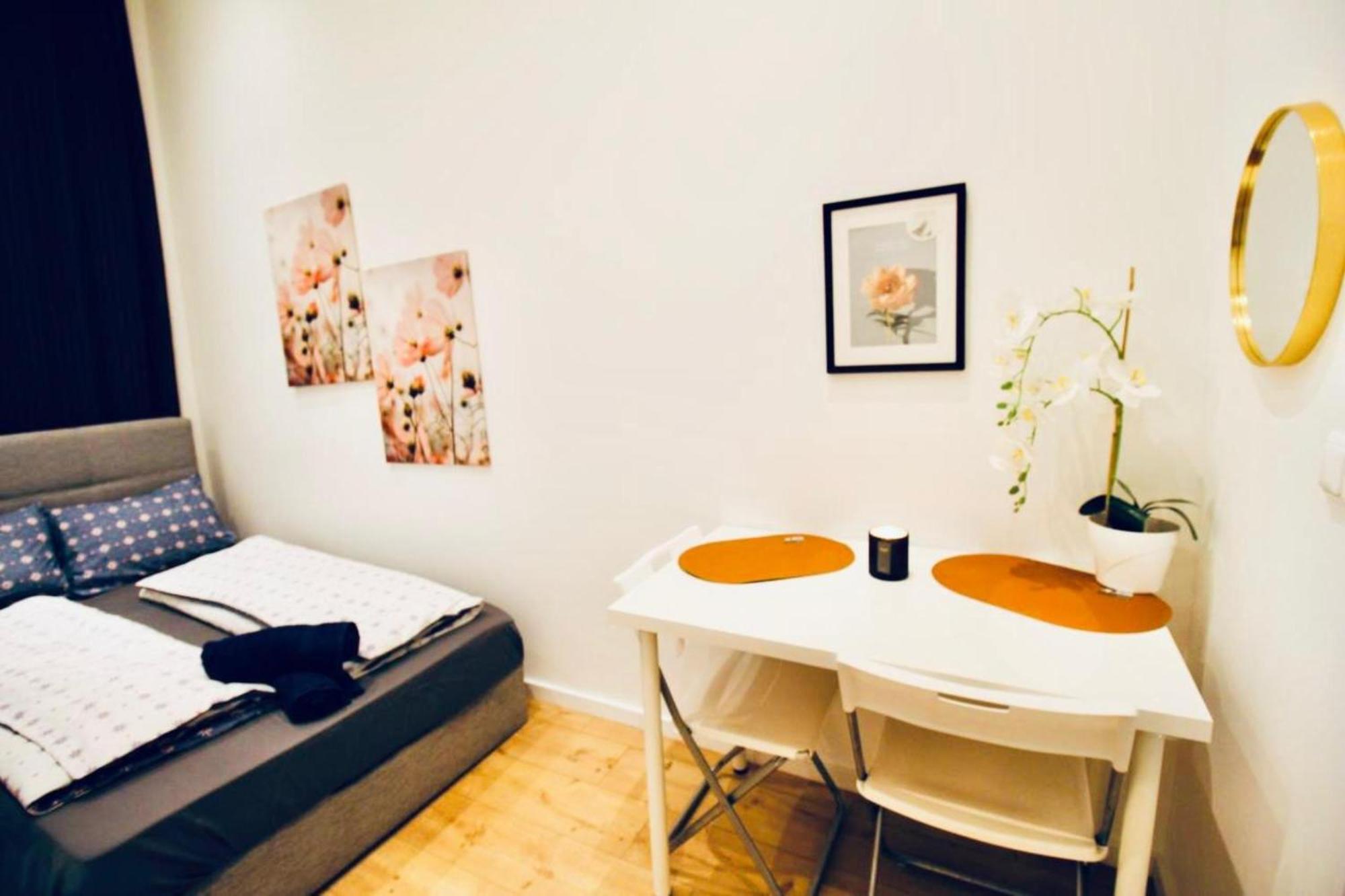 Apartament Super Cozy 5 Bedroom Shared 10min Walk To Augarten Viena