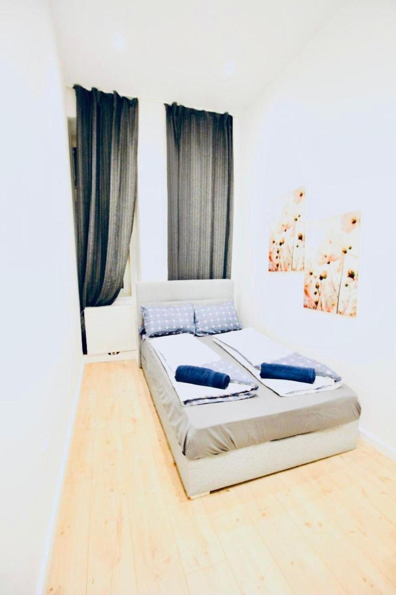 Super Cozy 5 Bedroom Shared 10min Walk To Augarten Apartament *