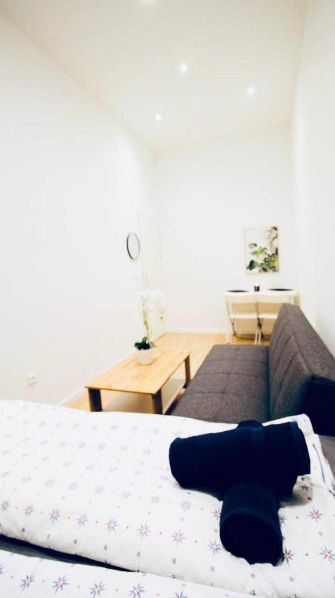 Super Cozy 5 Bedroom Shared 10min Walk To Augarten Apartament *