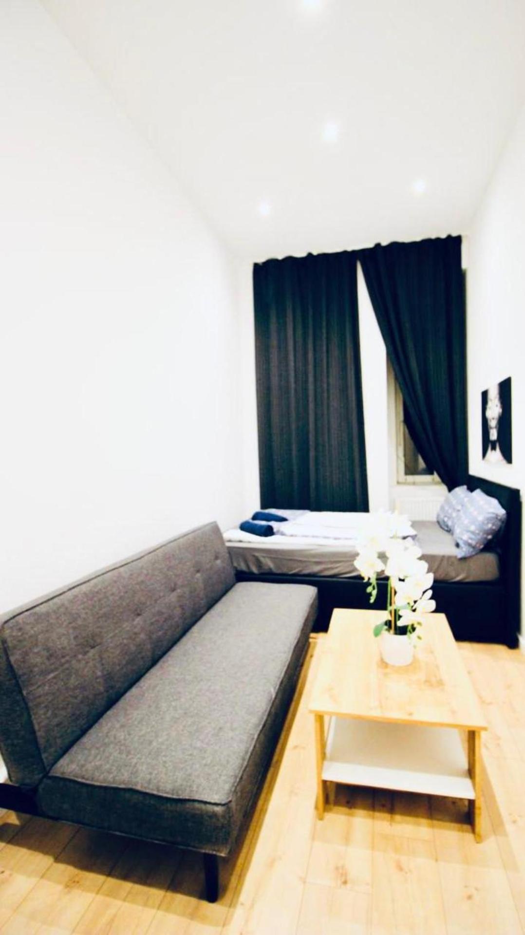 Super Cozy 5 Bedroom Shared 10min Walk To Augarten Apartament Viena