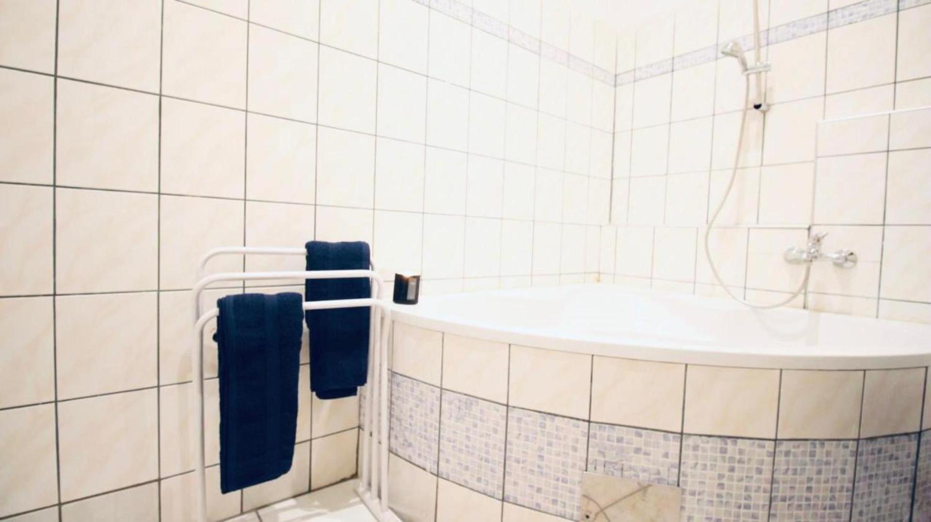 Super Cozy 5 Bedroom Shared 10min Walk To Augarten Apartament Viena