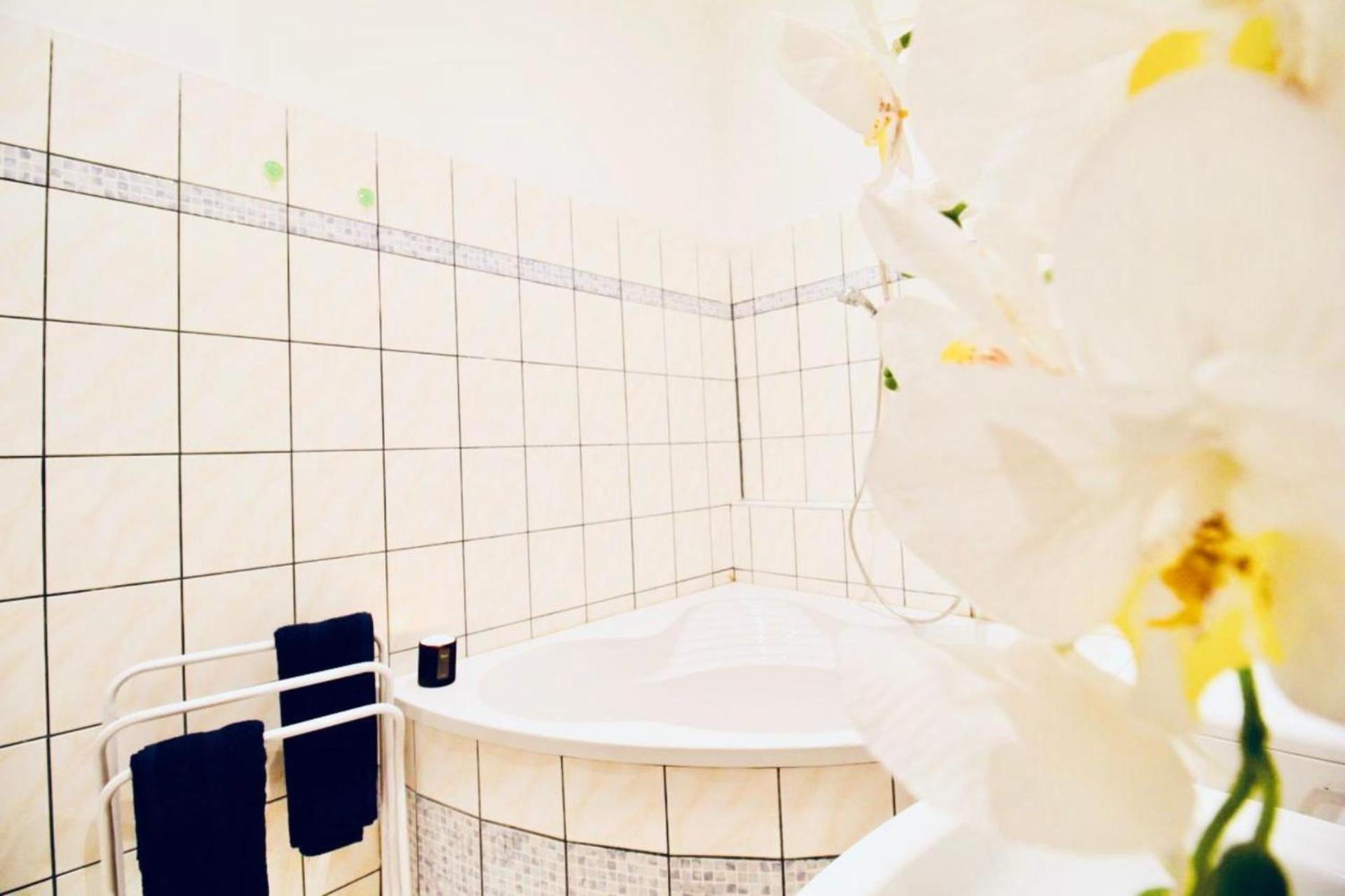 Apartament Super Cozy 5 Bedroom Shared 10min Walk To Augarten Viena
